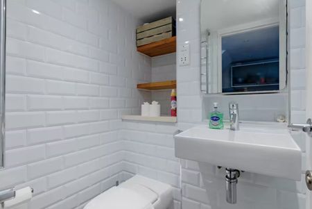 1 Bed Flat, Gondar Gardens, NW6 - Photo 4