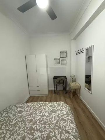 Carrer Trafalgar, Quart de Poblet, Valencian Community 46930 - Photo 2