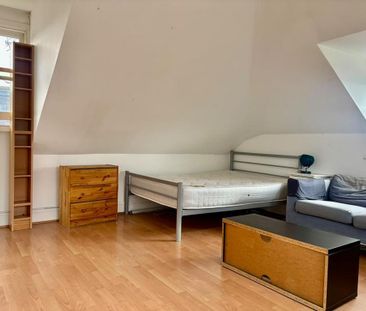 House share to rent - Photo 1