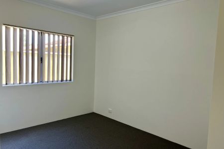 Beautifully Updated 3-Bedroom Home with Modern Comforts - Photo 5