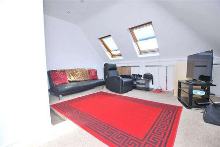 Shirley Court, York Road, Guildford, Surrey, GU1 - Photo 2