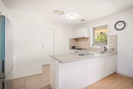 Modern 3-Bedroom Townhouse - Photo 4