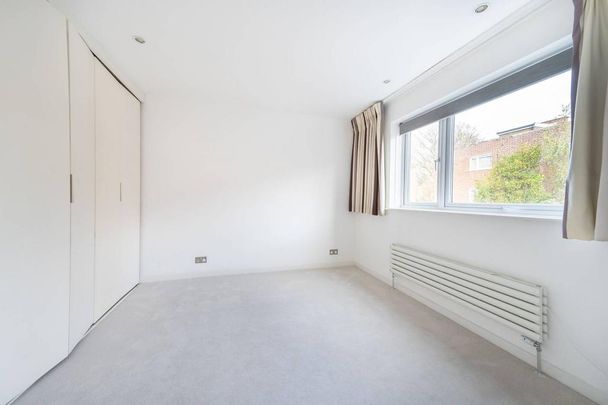 5 bedroom terraced house to rent - Photo 1