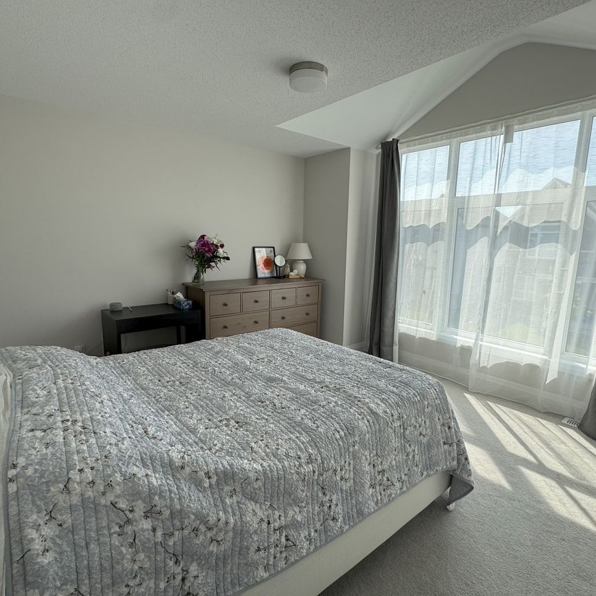 For Lease - 757 Eminence Street, Barrhaven, Ontario - Photo 1