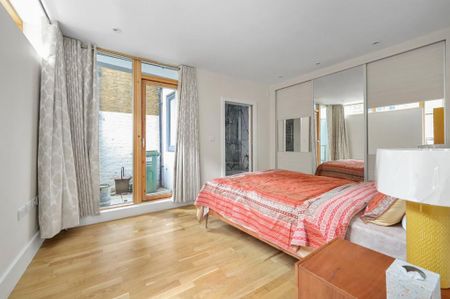 2 bedroom mews to rent - Photo 5