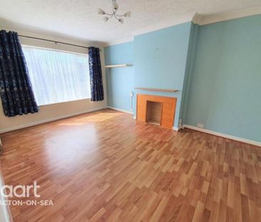 2 bedroom semi-detached bungalow to rent - Photo 4