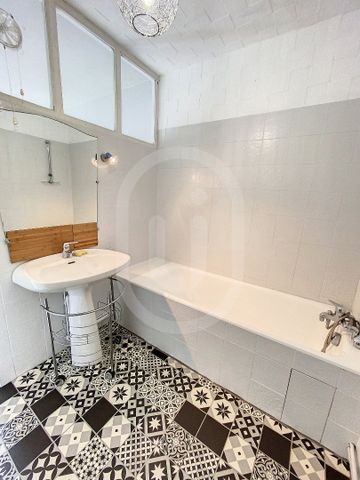 Location Maison 4 pièces 141m² MAUGUIO 34130 - Photo 4