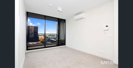 Chic living in prime location - Photo 5