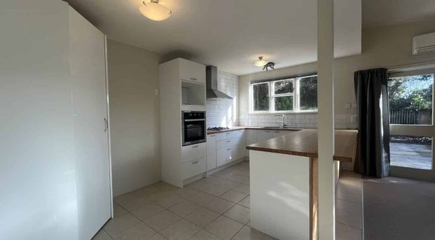 Three bedrooms, Upper Hutt - Photo 1