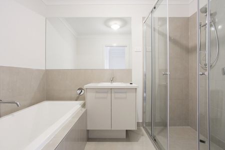 A Modern Family Home in Alfredton - Photo 5