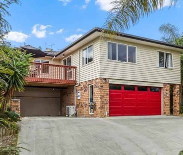 Spacious 4 bedroom. Family Home. Central location - Photo 2