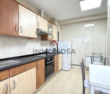 Piso de alquiler en Luis de Requesens, Caranza - Photo 2