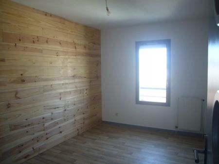 Location Appartement 5 pièces 101m² ROMANS SUR ISERE 26100 - Photo 4