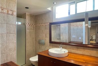 Zona Tenis, apto amueblado con terraza, 4 dormitorios, 3 baños, ascensor, parking. Palma.