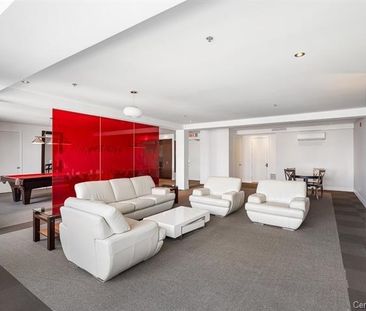 2160 Av. Terry Fox - Photo 3