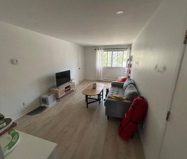 TOUT INCLU, Grand 41/2 Sainte-Foy - Photo 2