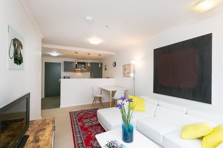 GREAT VALUE 1-BEDDER OFF COURTENAY available now! - Photo 3