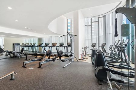 Luxurious City-View Living in the Heart of Melbourne - Photo 4