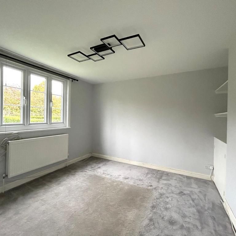 2 bedroom semi-detached house to rent - Photo 1