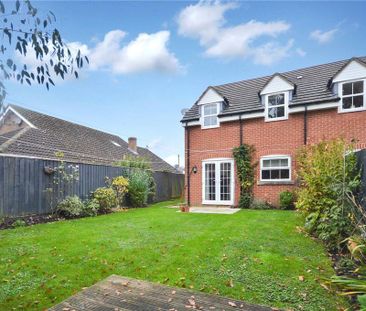 3 bedroom semi-detached house to rent - Photo 2