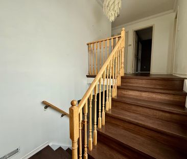 For Lease - 2136 Golden Orchard Trail, Oakville, Ontario - Photo 3