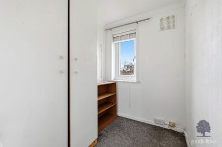 Revesby Road, Carshalton, SM5 - Photo 5