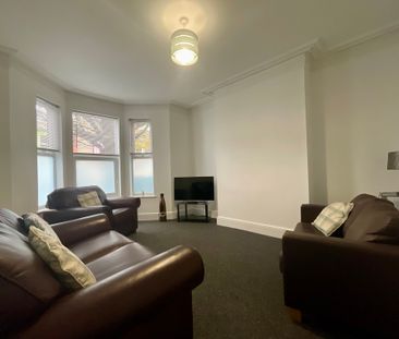 4 bedroom Mid Terraced House to let - Photo 3