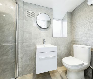 4 Bed Semi-Detached House, Davidson Road, CR0 - Photo 6