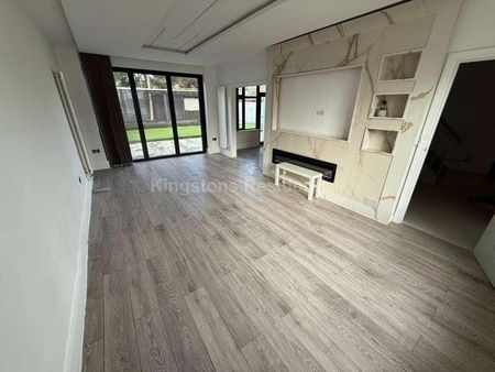 Cyncoed Crescent, Cyncoed, CF23 - Photo 2