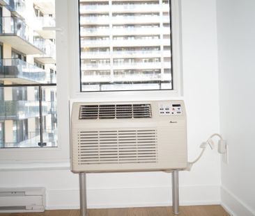 235 Rue Peel, Montréal (Le Sud-Ouest), QC H3C - Photo 4