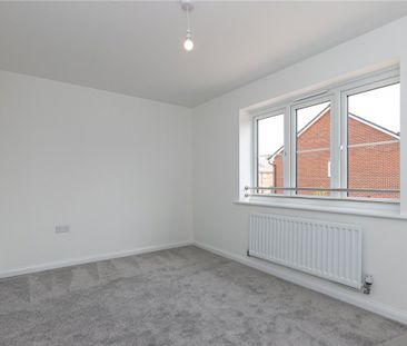 Shearwater Close, Lyme Green, Macclesfield, Cheshire East, SK11 - Photo 3