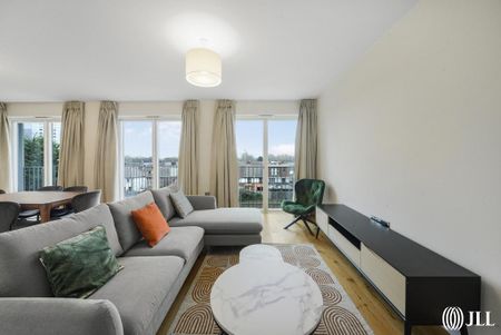 3 bedroom flat to rent - Photo 3