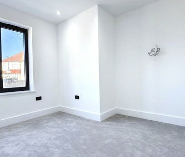 2 bedroom property to rent - Photo 1