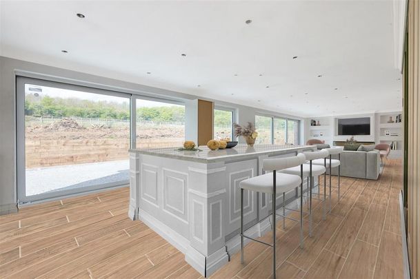 6 bedroom detached house to rent - Photo 1