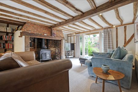 Three-Bedrooms Detached House - Photo 4