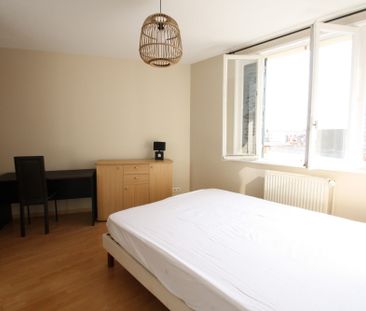 Location Appartement 2 pièces 48m² VILLEURBANNE 69100 - Photo 2