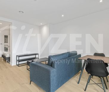 37 Clarendon Road, Watford - Photo 2