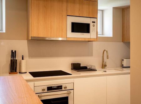 Rua da Páscoa, Lisbon, Lisbon 1250-177 - Photo 3