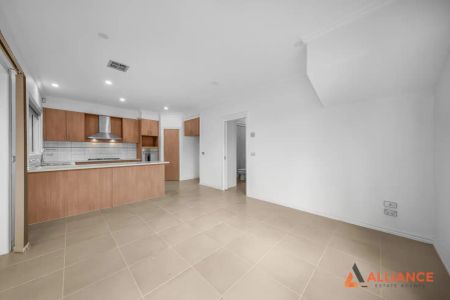 “Spacious 3-Bedroom + Study Family Home in Craigieburn” - Photo 4