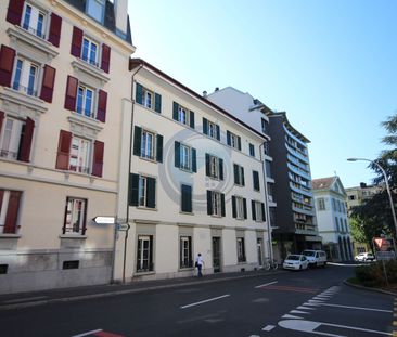 MAGNIFIQUE APPARTEMENT RÉNOVÉ DE 4,5 PIÈCES AU CENTRE DE VEVEY - Photo 3