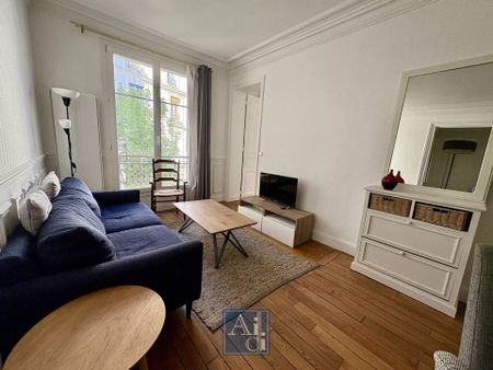 Location Appartement 2 pièces 42m² PARIS 7ème - Photo 4