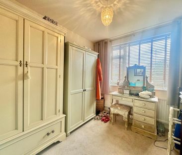 2 bedroom semi-detached bungalow to rent - Photo 4