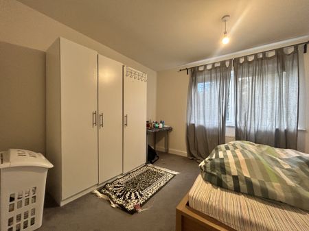 Ashcott Avenue, Leicester - Photo 4