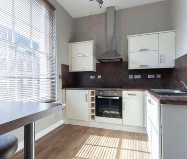 St Georges Terrace, Cheltenham, GL50 - Photo 4