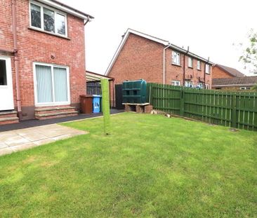 14 Moorland Park, Lisburn, BT28 2XT - Photo 5