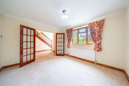 Fairefield Crescent, Glenfield, Leicester, LE3 - Photo 5