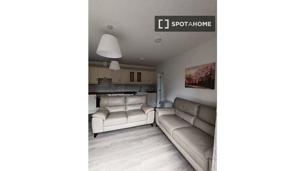 2-bedroom apartment for rent in Cabra-Drumcondra, Dublin - Photo 1