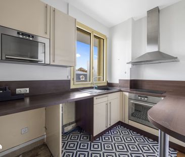 2650 - Location Appartement - 3 pièces - 68 m2 - Neuilly-sur-Seine - - Photo 6