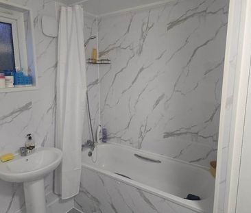 Room in a Shared Flat, Grange Road, E13 - Photo 1