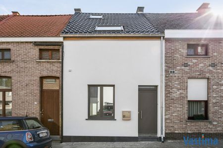 Gerenoveerde woning met 1 slaapkamer, 2 hobbyruimtes en ruim terras - Photo 2